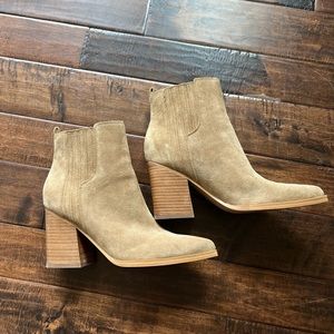 Marc Fisher Light Brown Suede Bootie 9.5